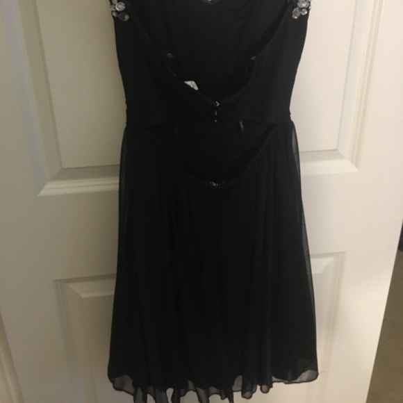 Short homecoming dress - Picture 2 of 2